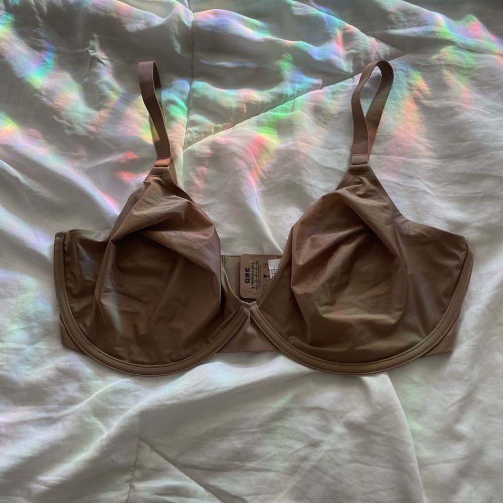 CUUP the triangle underwire nude/tan bra size 38G